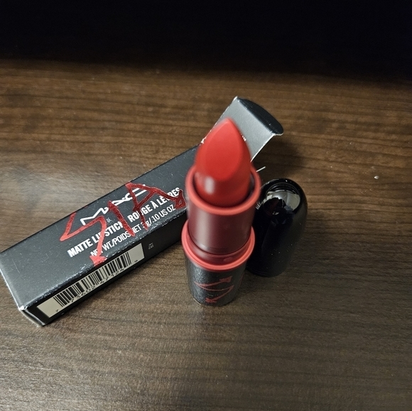 Mac Lipstick Viva Glam Sia (NIB) - Picture 3 of 7
